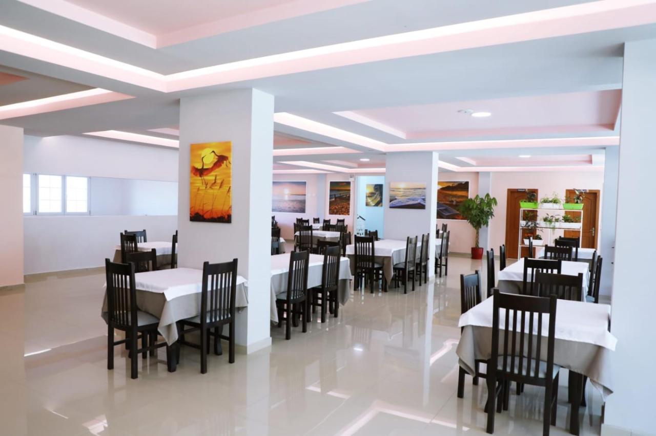 Ryan'S Hotel Shëngjin Zewnętrze zdjęcie